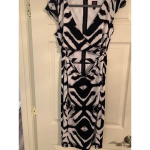 Short sleeve open stomach midi dress